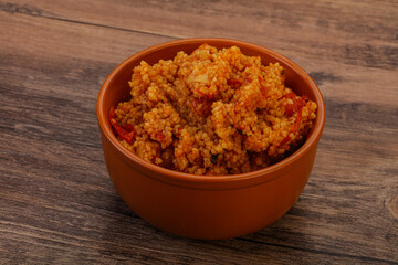 Couscos with tomato and chicken