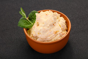 Curd with dry apricot