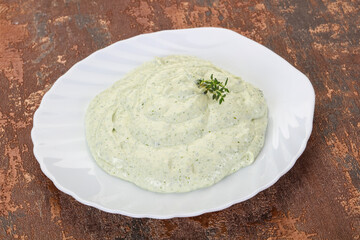 Cottage cream snack with herbs