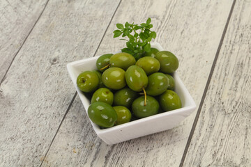 Green Campo Real olives in the bowl