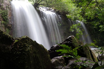 Obraz premium Cascadas Montaña Larga Exposición 