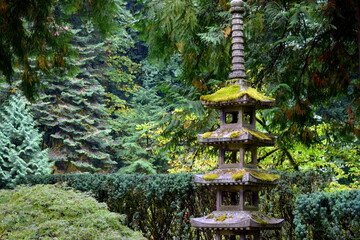 Japanese garden sculptures