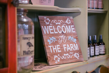 welcome to farm sign 