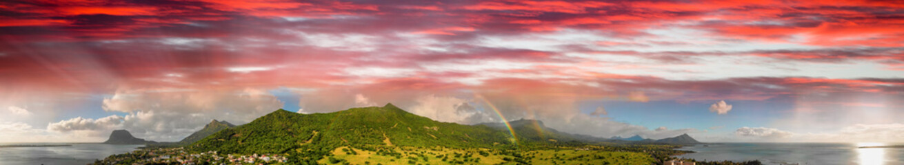 Fototapeta premium Panoramic aerial view of Mauritius Island at sunset