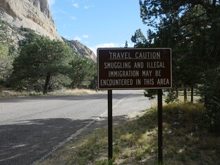 An Illegal smuggling sign near the US/Mexico border