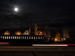 Fototapeta na wymiar An electric power plant at night