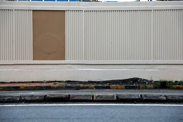 Background Wall for the photoshoot with the footpath