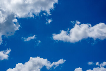 Obraz na płótnie Canvas many cloud on the blue sky