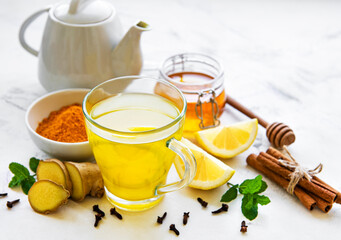 Energy drink with turmeric