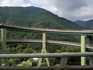 Fototapeta na wymiar 河津七滝ループ橋