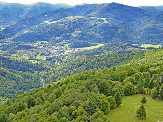 Obraz premium Paragliding at Treh Markstein in France 