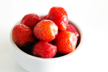 bowl of fressh strawberries