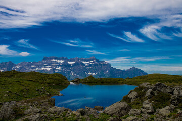 Fototapeta premium lake and mountains
