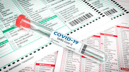 Obraz premium Covid-19 Abstrich-Teströhrchen auf medizinischen Testformularen