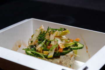 Tartare dans une boite