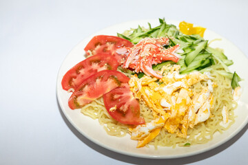 日本の夏の食べ物　冷やしラーメン