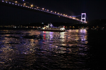 Fototapeta na wymiar bridge at night İstanbul