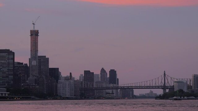 landscape of manhattan  queens bridge 