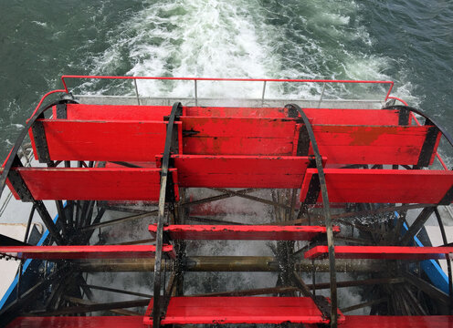 รูปภาพSternwheeler เลือกดูภาพถ่ายสต็อก เวกเตอร์ และวิดีโอ2,306