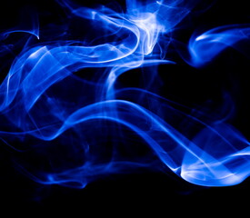 Obraz premium Blue smoke on black background