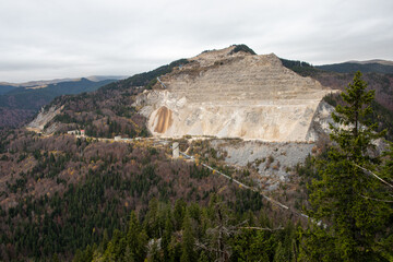 Fototapeta na wymiar Stone quarry, montain exploating