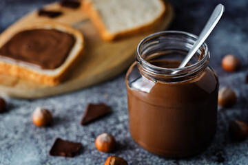 Chocolate hazelnut pasta with sandwich