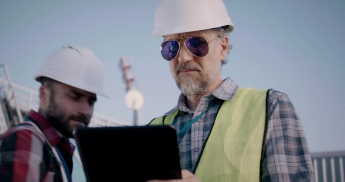 Engineers having a discussion