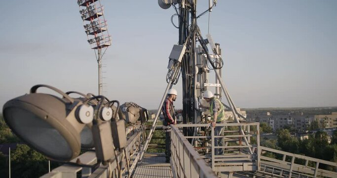 Engineers working on 5g antenna