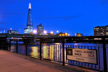 Fototapeta na wymiar View of the south bank in London, UK