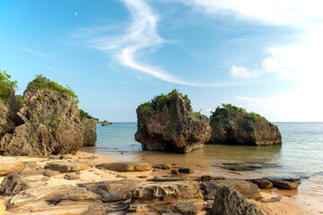 沖縄県　西表島の忘勿石の海岸