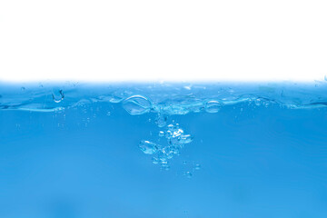 Obraz premium Water droplets moving in waves