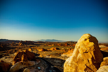 hermoso paisaje de desierto con rocas,montanas en arrizona