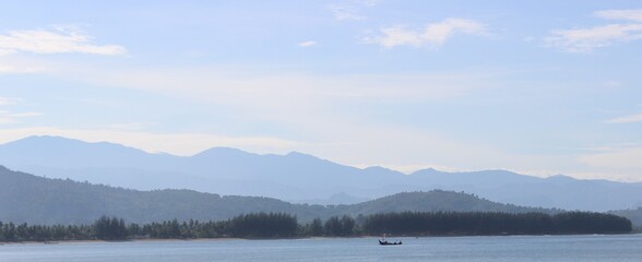 Fototapeta premium lake in the mountains