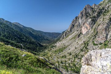 Paysage de montagne dans le Mercantour dans les Alpes
Mountain landscape in Mercantour park in French Alps