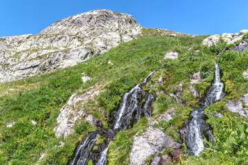 Paysage de montagne dans le parc du Mercantour dans le Sud des Alpes 
Mountain landscape in Alps
