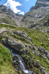 Paysage de montagne dans le parc du Mercantour dans le Sud des Alpes 
Mountain landscape in Alps