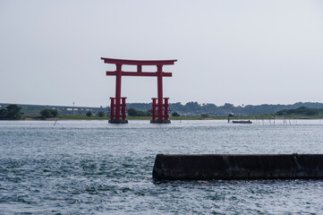 浜名湖の観光シンボルである赤鳥居