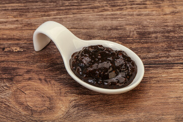 Black Pepper sauce in the bowl