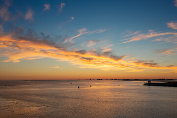 Sonnenuntergang am Eidersperrwerk