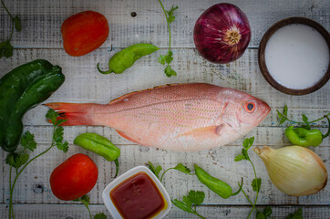 peixe vermelho pequeno
