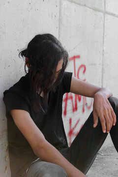 joven con depresi&oacute;n