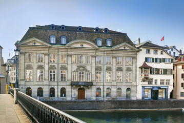 Fototapeta na wymiar Embankment of Limmat river, Zurich, Switzerland