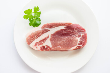 生の肩ロース肉　豚肉