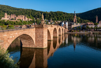 Heidelberg Altstadt Alte Brücke Schloss Panorama Deutschland Neckar Fluss Universität Fußgängerbrücke  Stadt Philosophenweg Heilig-Geist-Kirche Jesuitenkirche Ufer Sommer Attraktion Reise Tourismus
