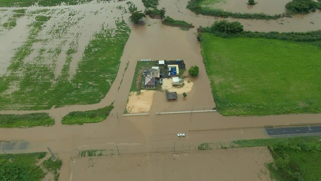 Truck crossing flood by Isaias storm