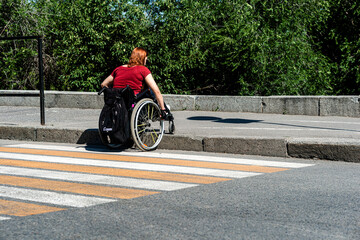 Obraz premium The concept of an insurmountable obstacle for the passage of a disabled person
