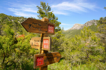 Camino de Es Tossals Verds al Coll des Coloms. Sendero de gran recorrido G.R. 221.Sierra de Tramuntana.Mallorca.Baleares.Espa&ntilde;a.