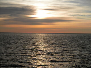 sunset over the sea
Soleil de minuit Norvège 