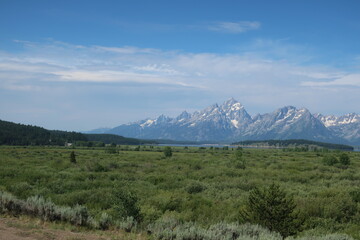 Large mountain range in the Tetons, Wyoming