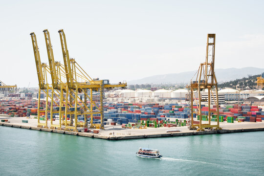 Cranes and Containers